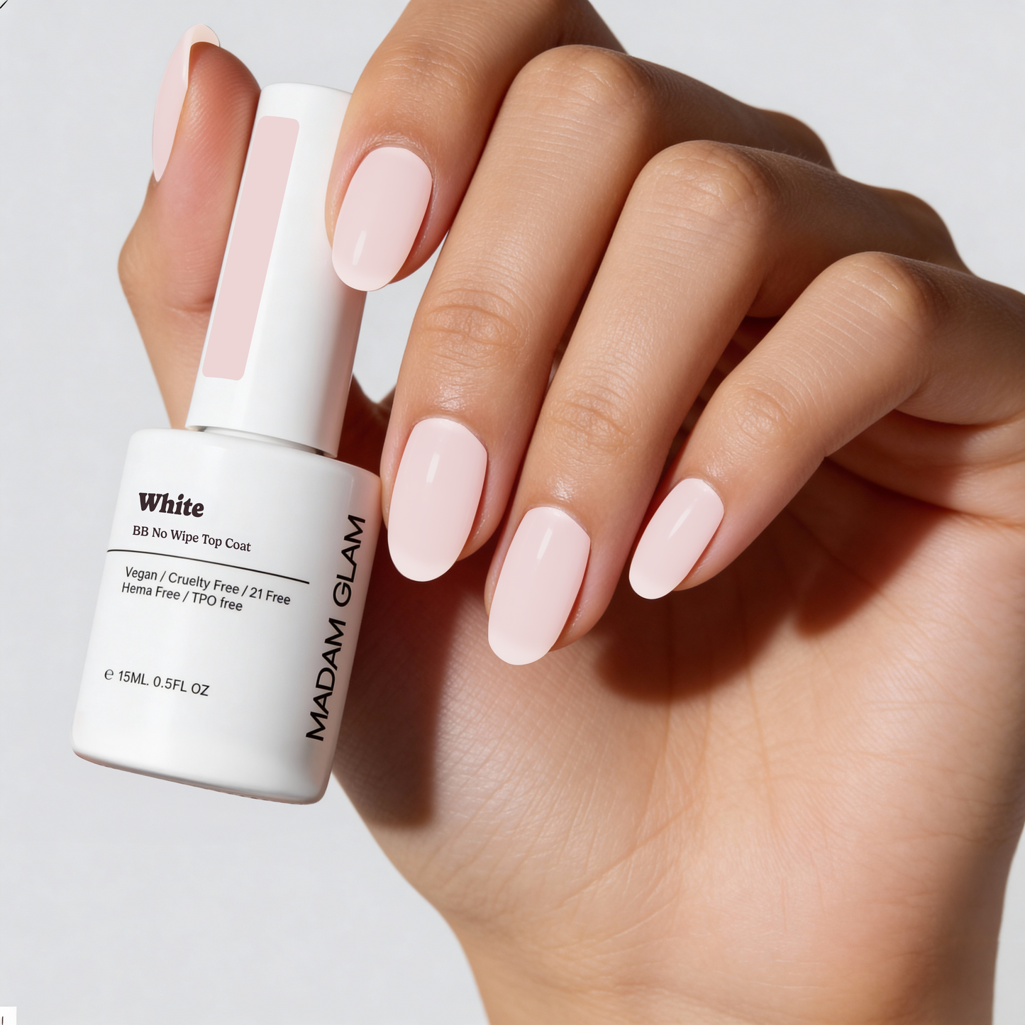 Vernis de finition BB blanc sans résidu