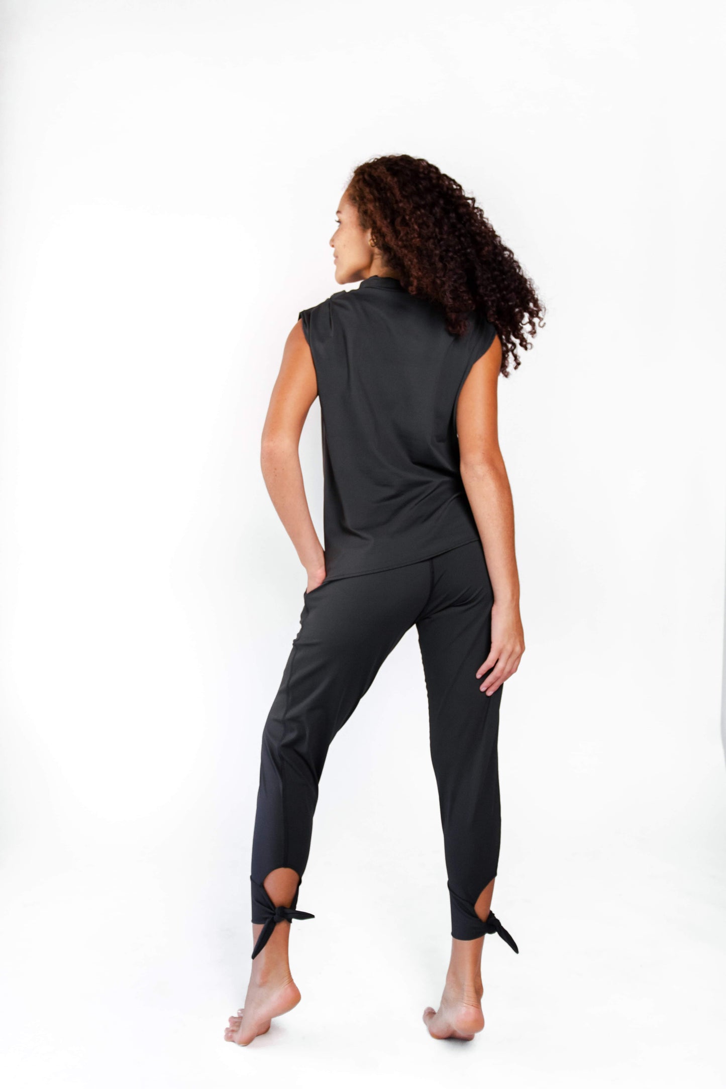 Sunday Jogger - Jet Black
