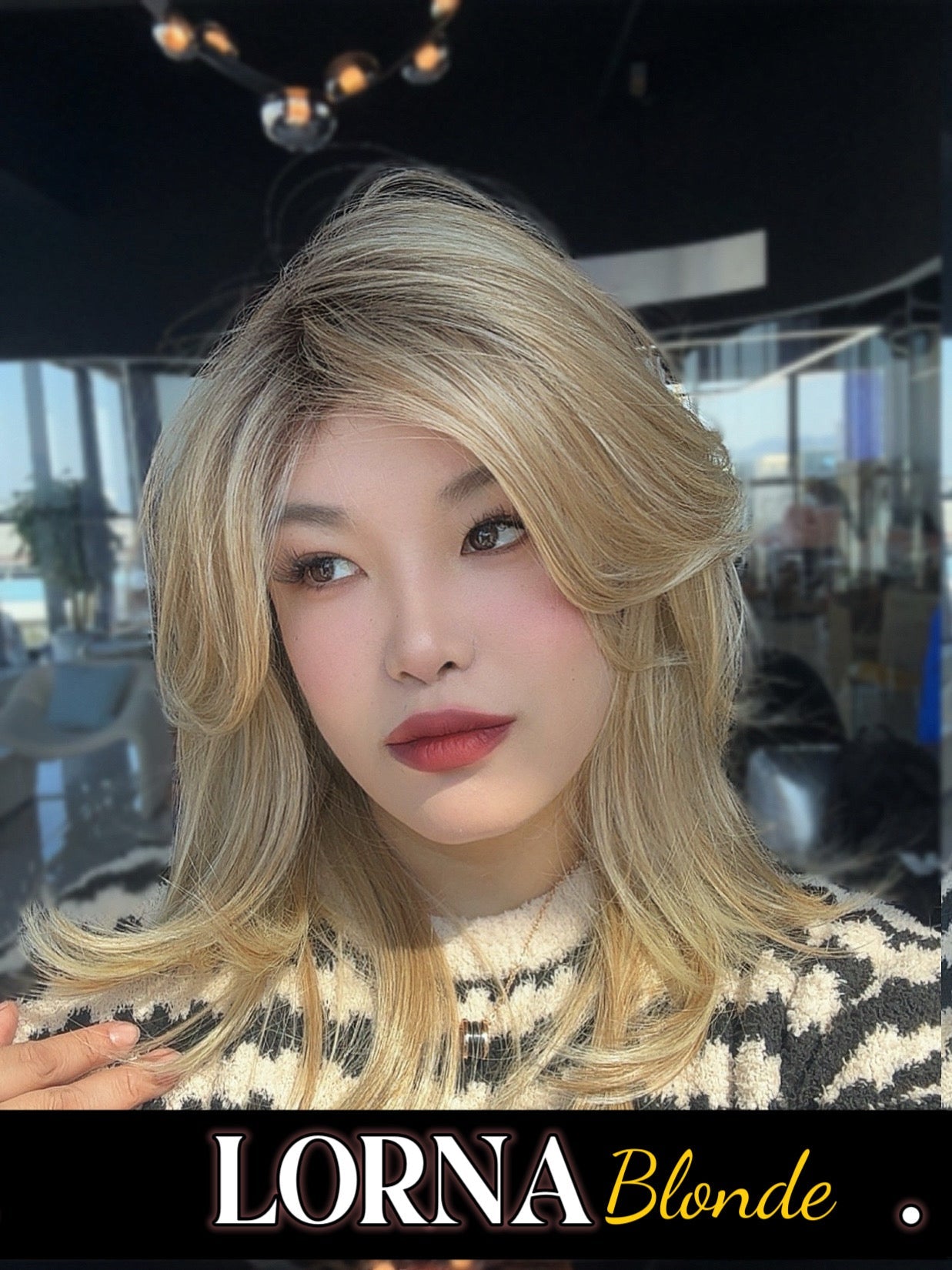 [PRE-ORDER] JBEXTENSION 18 Inches Blonde Curly Women Fashion Full Machine Wig With Bangs LORNA【PLUS PERMATEASE】【BENDY EAR TABS】