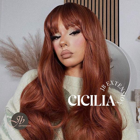 Copy her trendy hair look with CICILIA