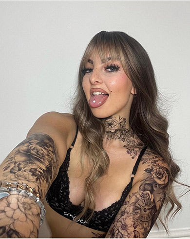 Get the Influencer Look: Wig With Bangs DELLA