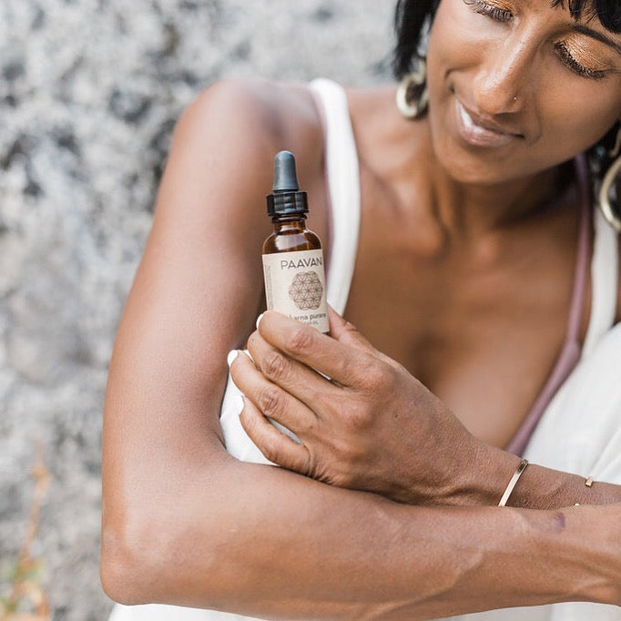 Karna Purana | Aceite ayurvédico para oídos contra la sequedad y el malestar