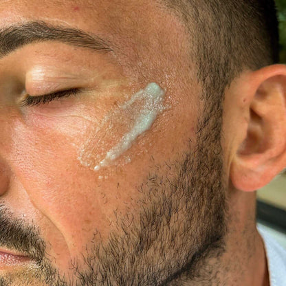 Manteca hidratante facial con aceites esenciales