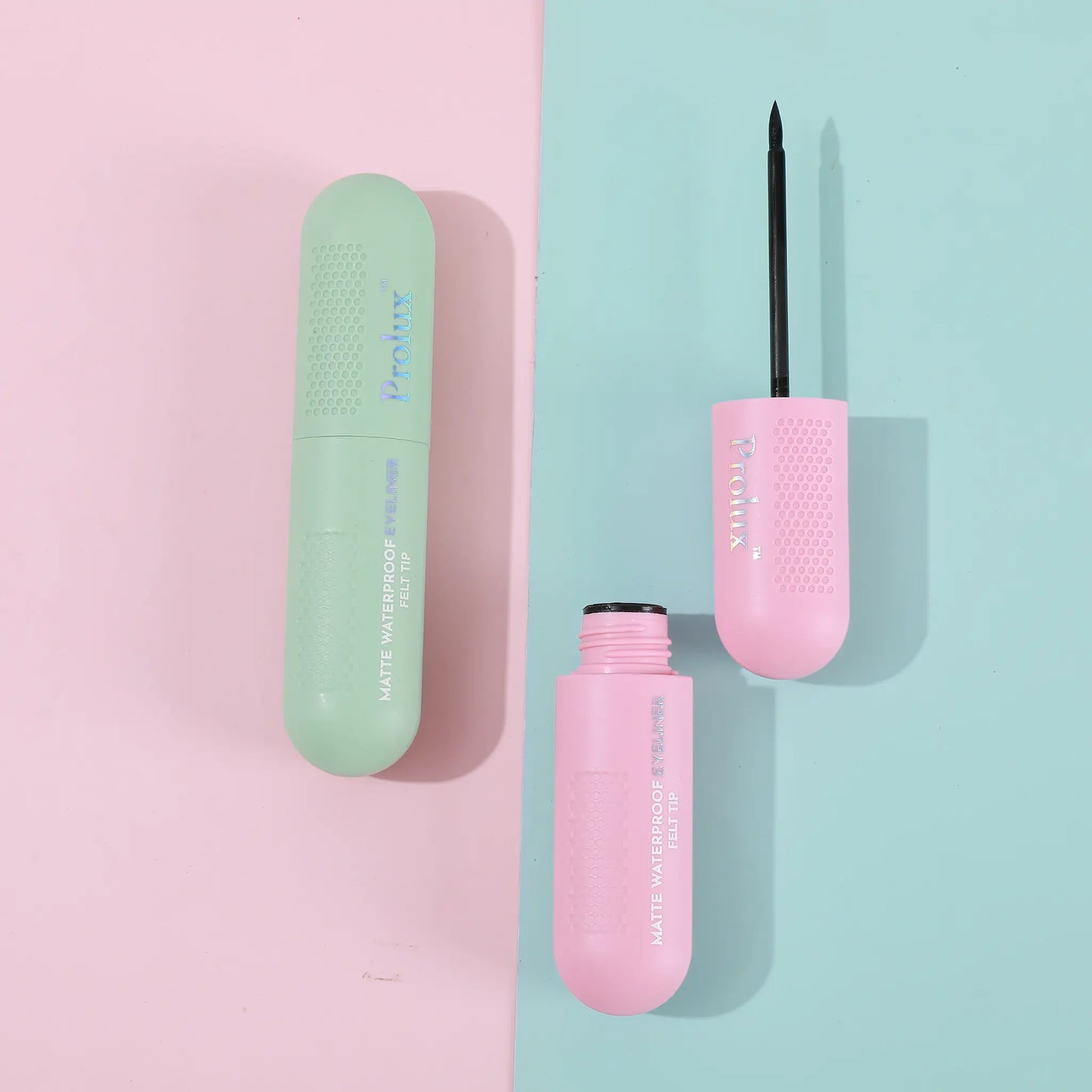 Delineador de ojos mate con punta de fieltro - Resistente al agua