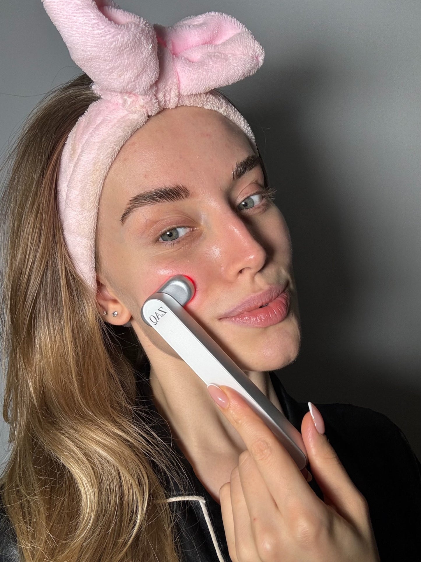 ZAQ Zayn 2.0 — 6-in-1 LED & Microcurrent Facial Wand