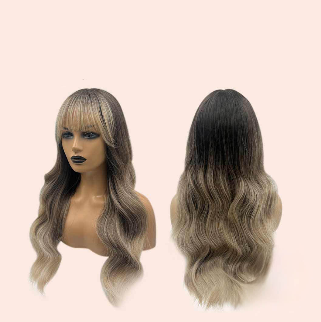 Get the Influencer Look: Wig With Bangs DELLA
