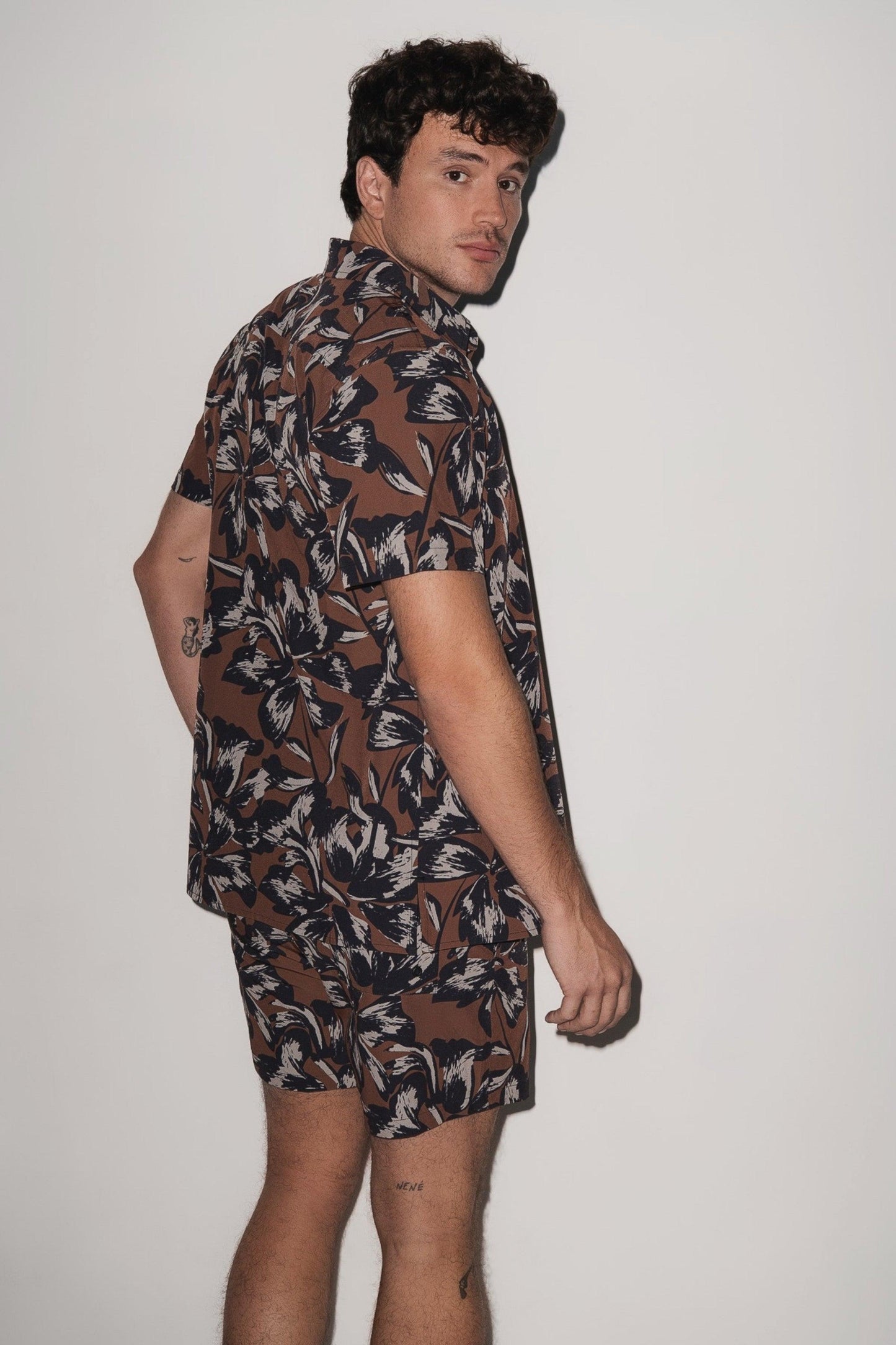 Todos Santos Classic Shirt Tobacco Flower