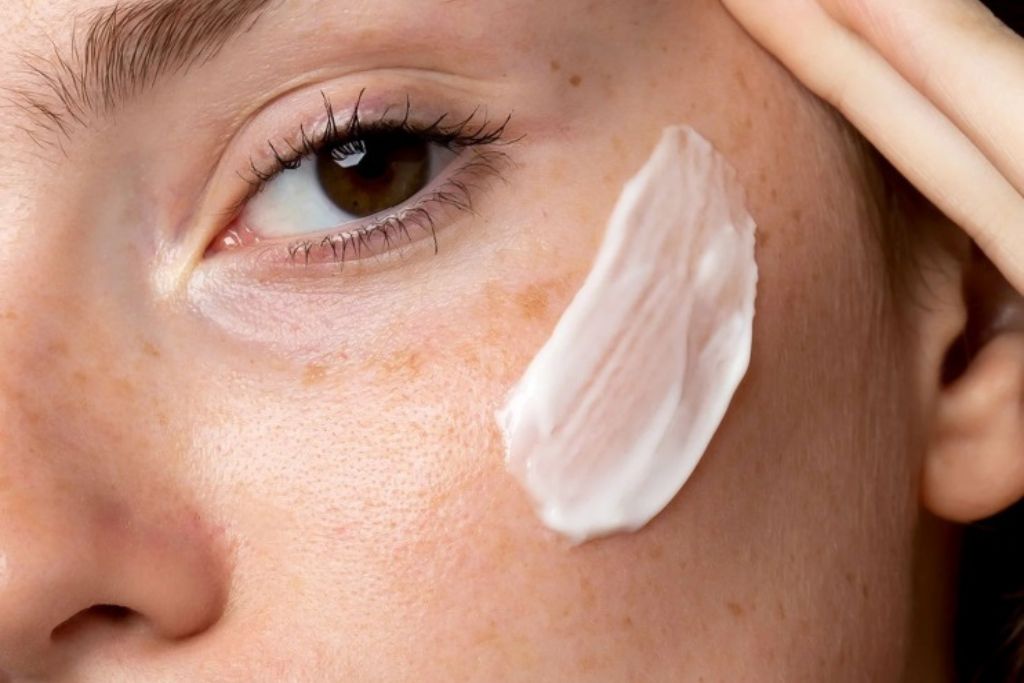 Hyaluronic Acid Plum Lotions