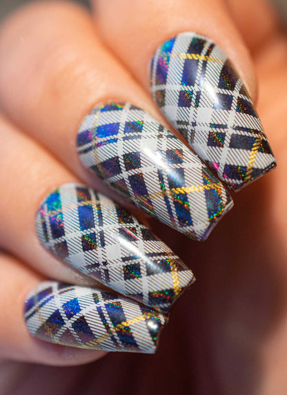 Pretty In Plaid-04