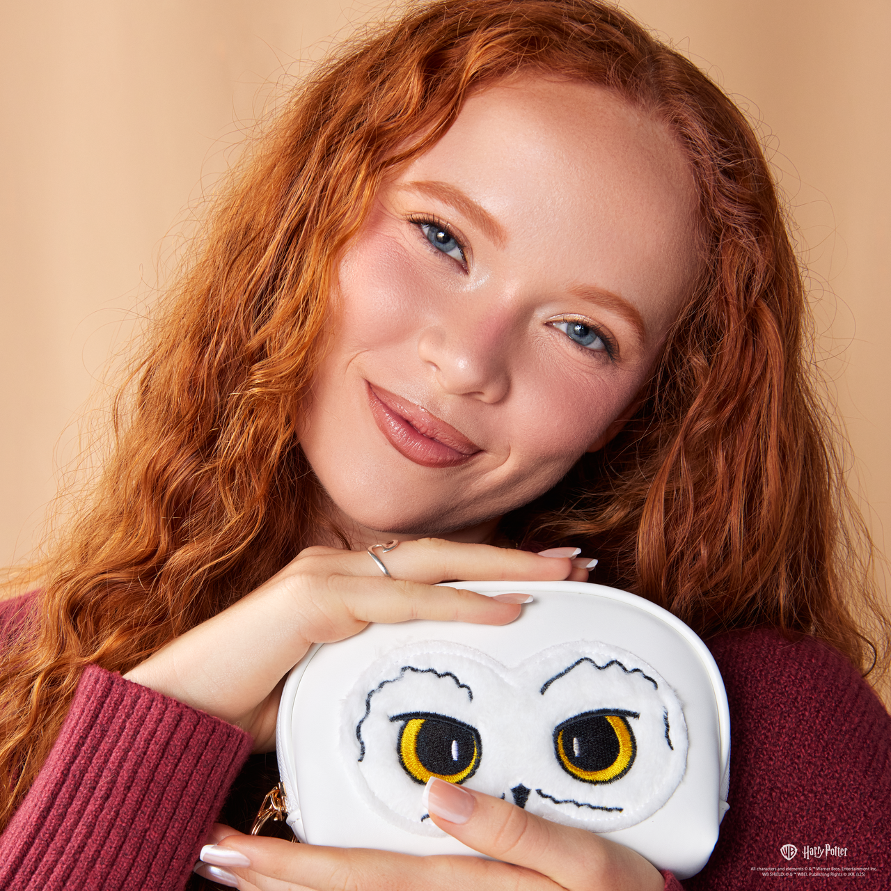 Harry Potter Holiday | Hedwig™ Makeup Bag