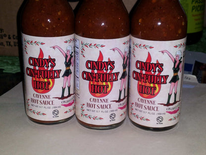 La sauce piquante au poivre de Cayenne de Cindy, la sauce Cin-dicieusement piquante