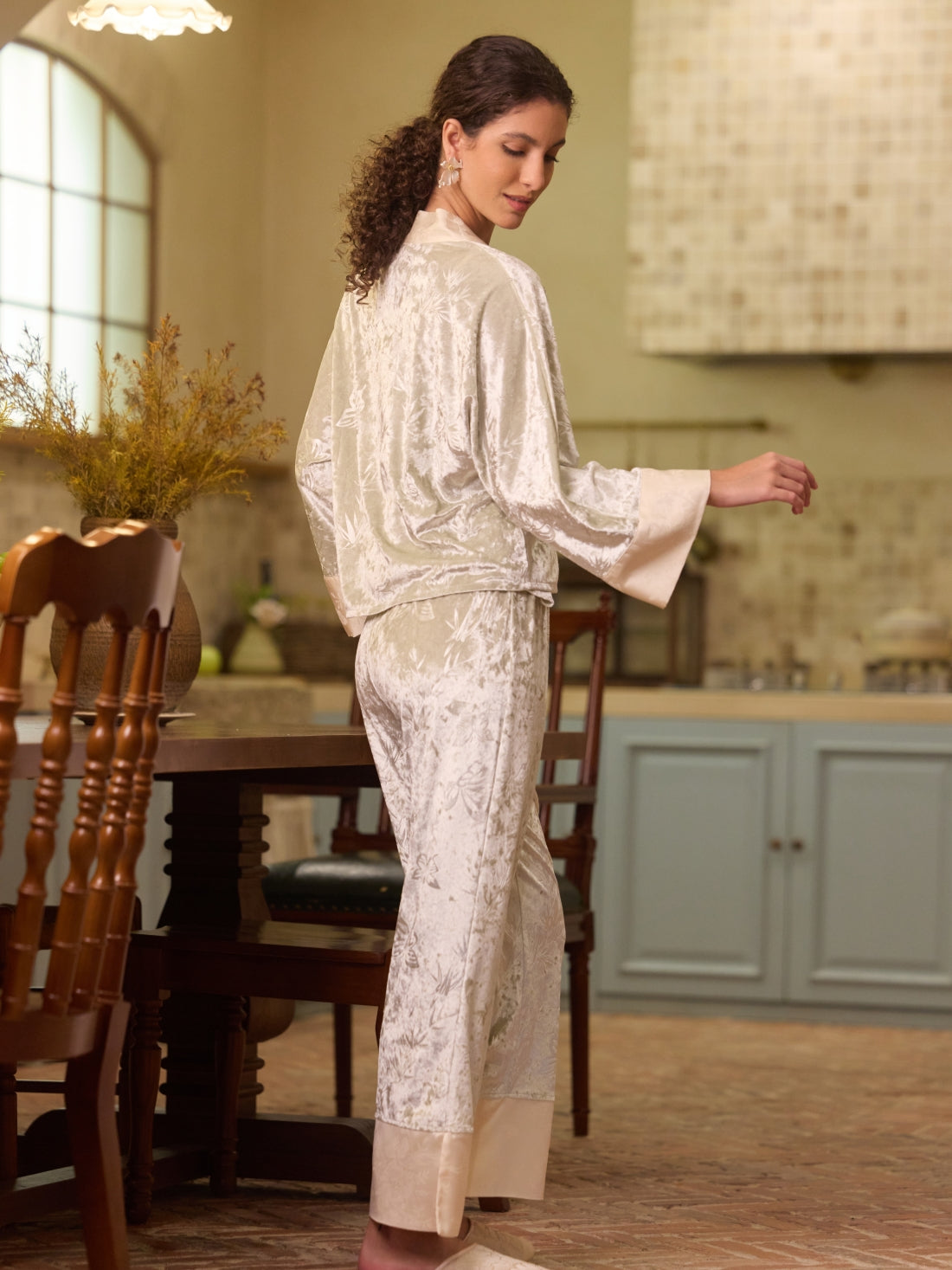 Soft Green Velvet Pajama Set 3Pcs with Camisole and Pants