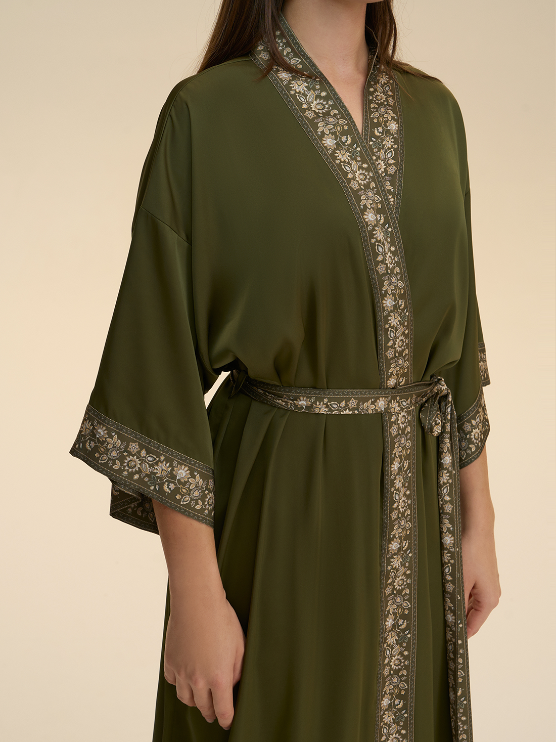 Green Embellished Flower Kimono Robe