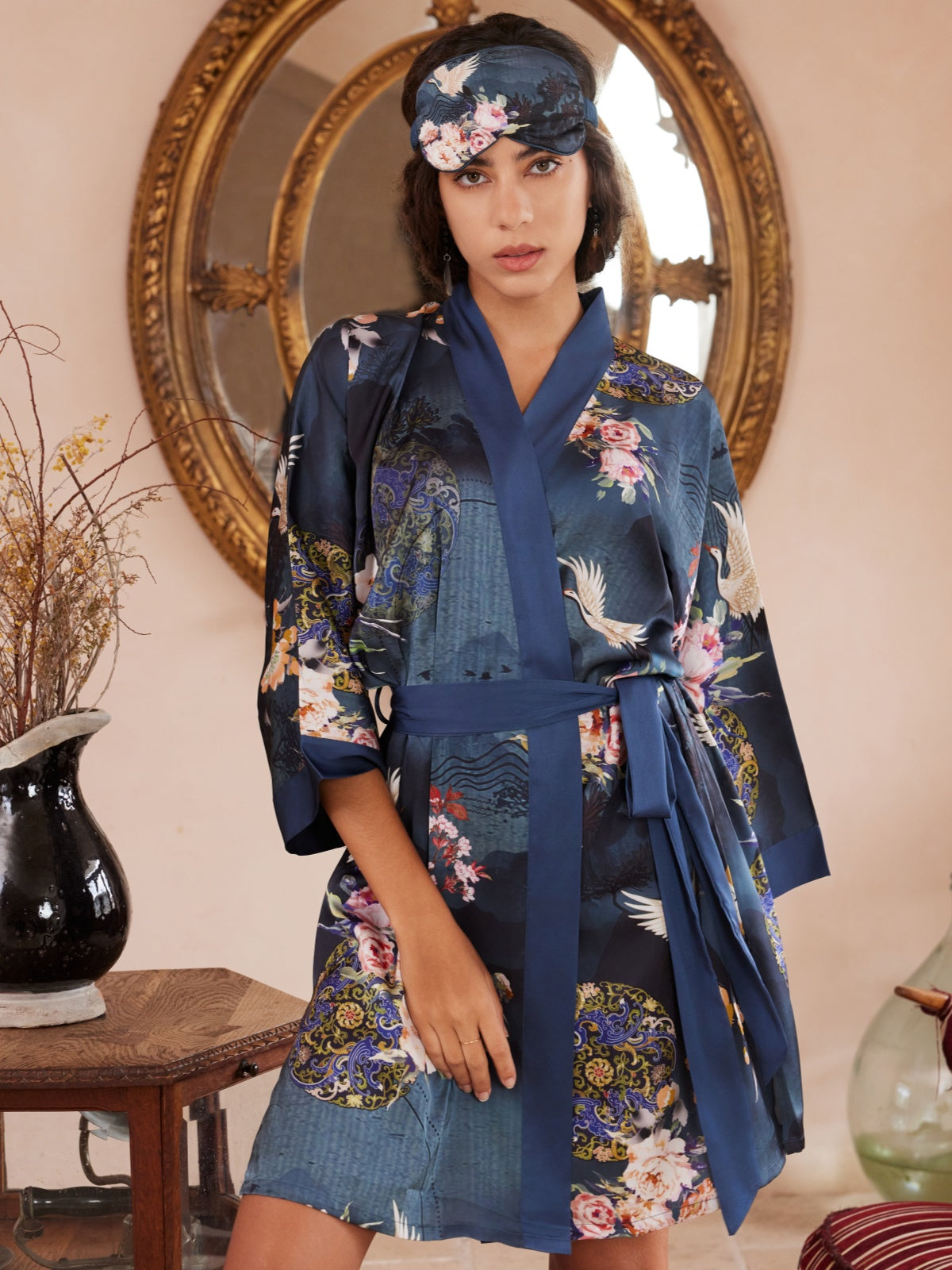 Short Kimono Robe Crane