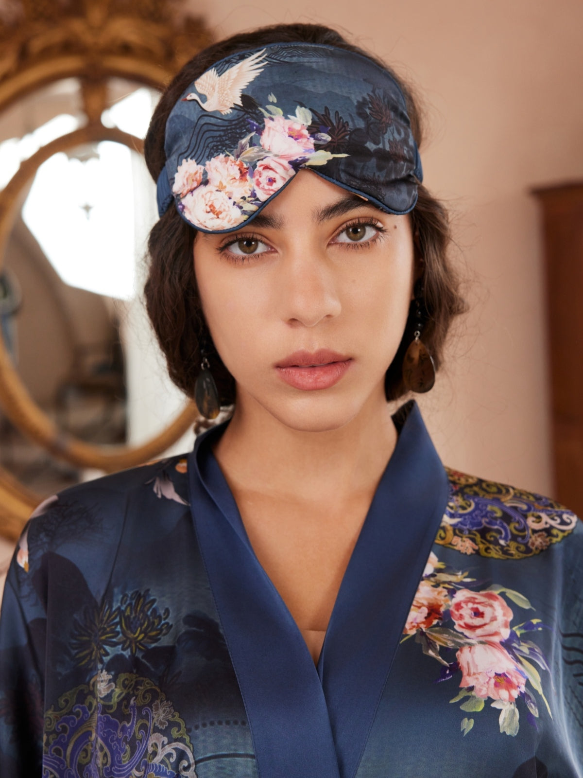Short Kimono Robe Crane