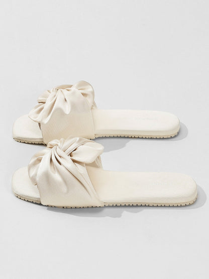 Chaussons à nœud en satin soyeux