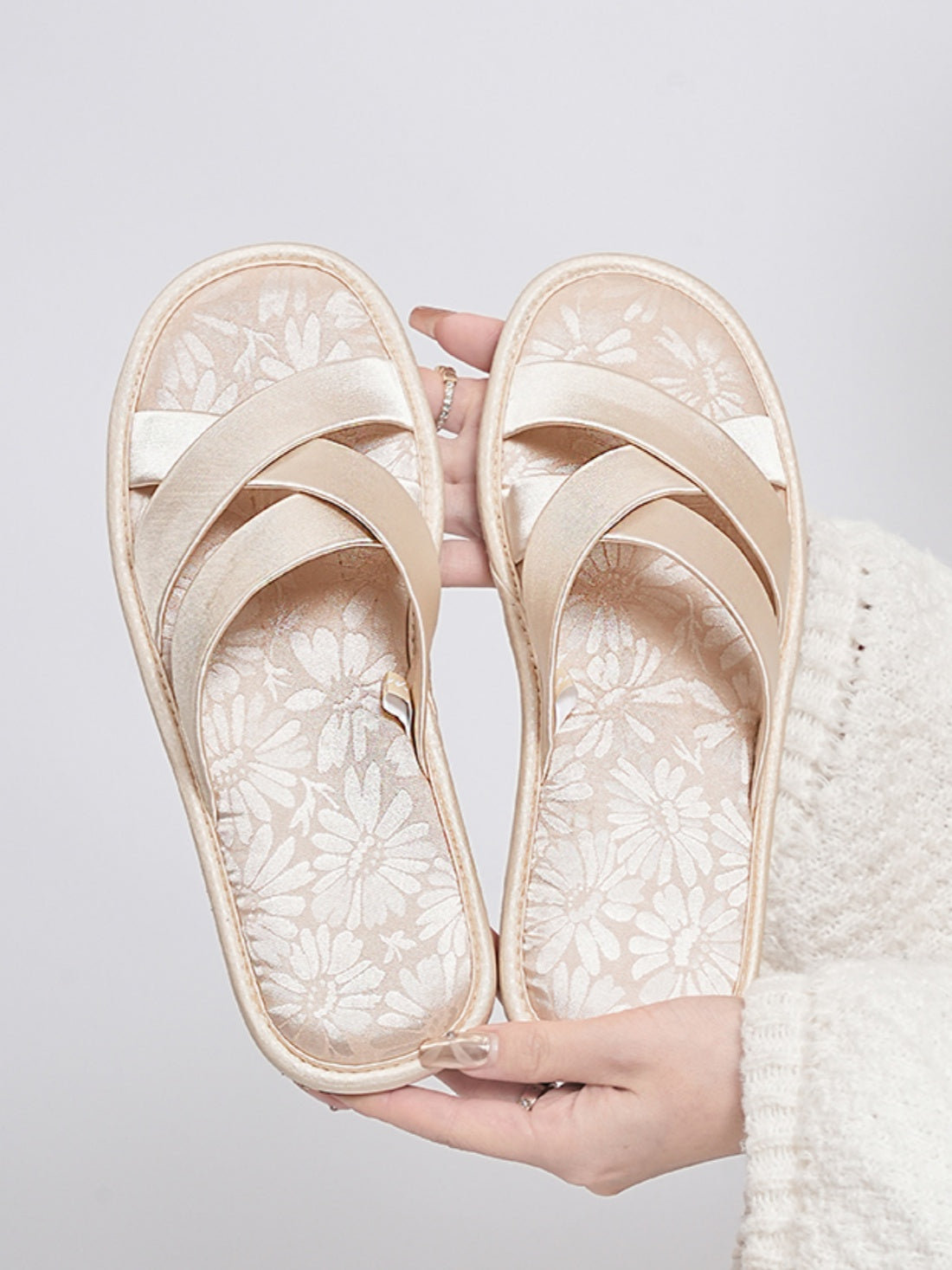 Eastern-Inspired Summer Slippers