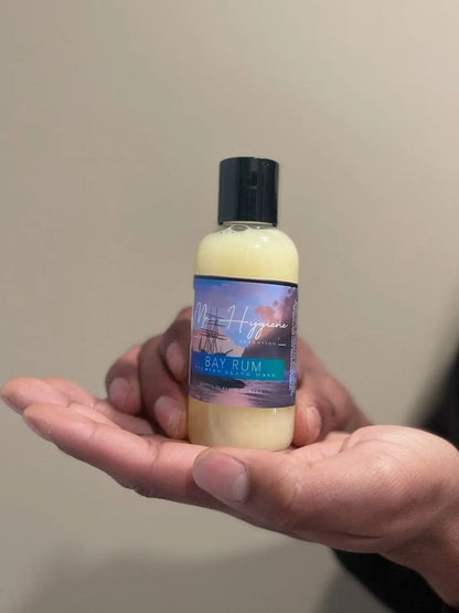 Lavado de barba con ron de laurel
