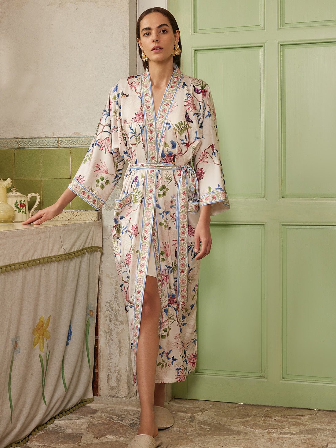 Beige Chinoiserie Floral Long Kimono Robe with Pockets | Daily Health & Beauty