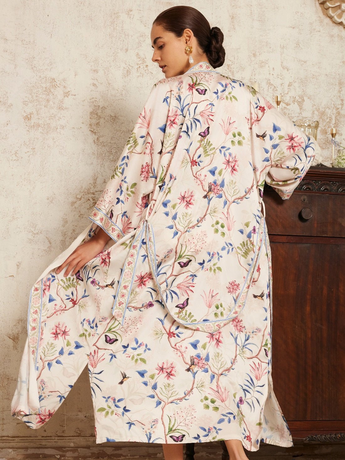 Beige Chinoiserie Floral Long Kimono Robe with Pockets | Daily Health & Beauty