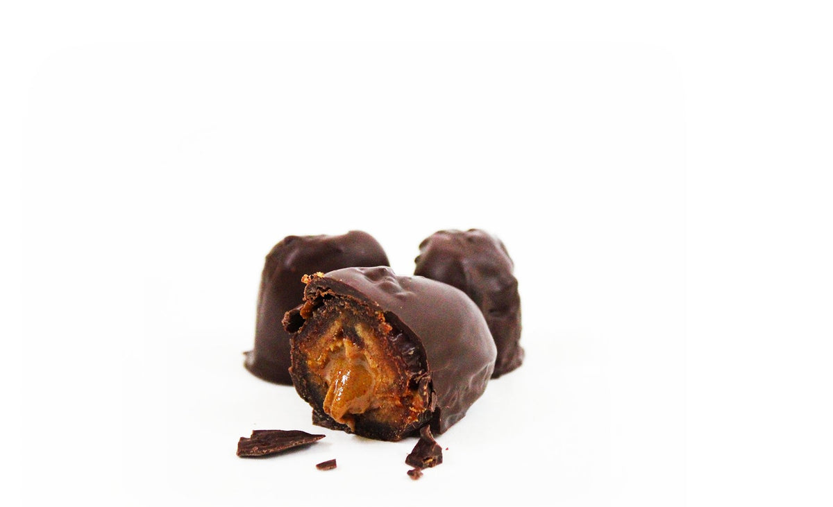 Chocolate Stuffed Dates Gift Set - 16 Packs