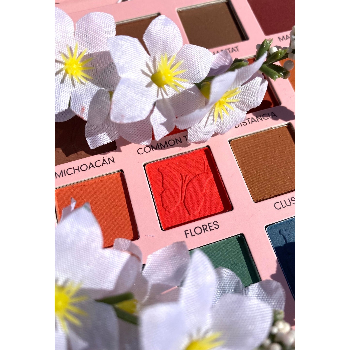 Monarka Eye Shadow Palette