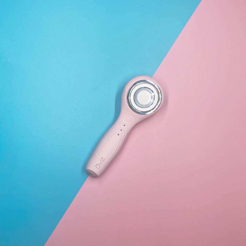 IUV Sonic LED Red/Blue Silicone Thermo Cleansing Brush with Microcurrent