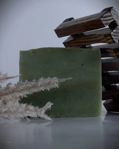 Nature's Breeze Bar Soap – Fresh, Woodsy Scent for Men