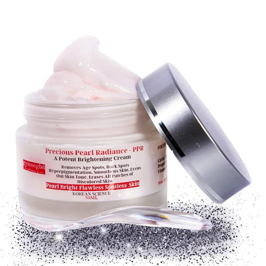 Crema iluminadora con luminosidad de perla preciosa 