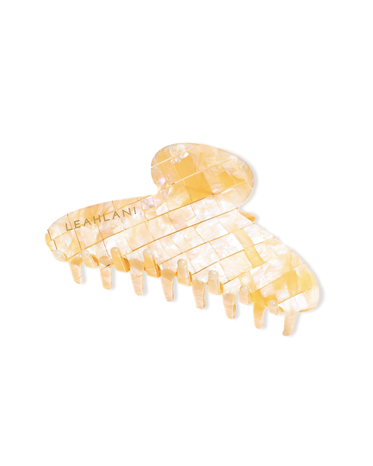 The Pearlescent Clip