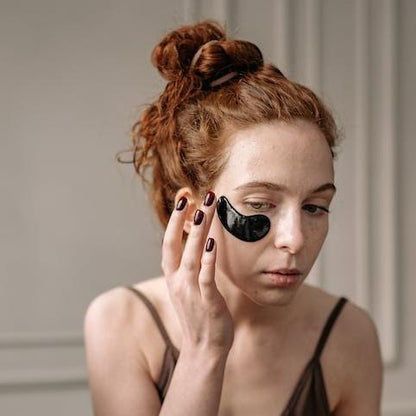 BLACK OBSIDIAN EYE MASK - DETOXIFYING