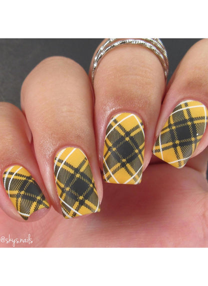 Pretty In Plaid-04