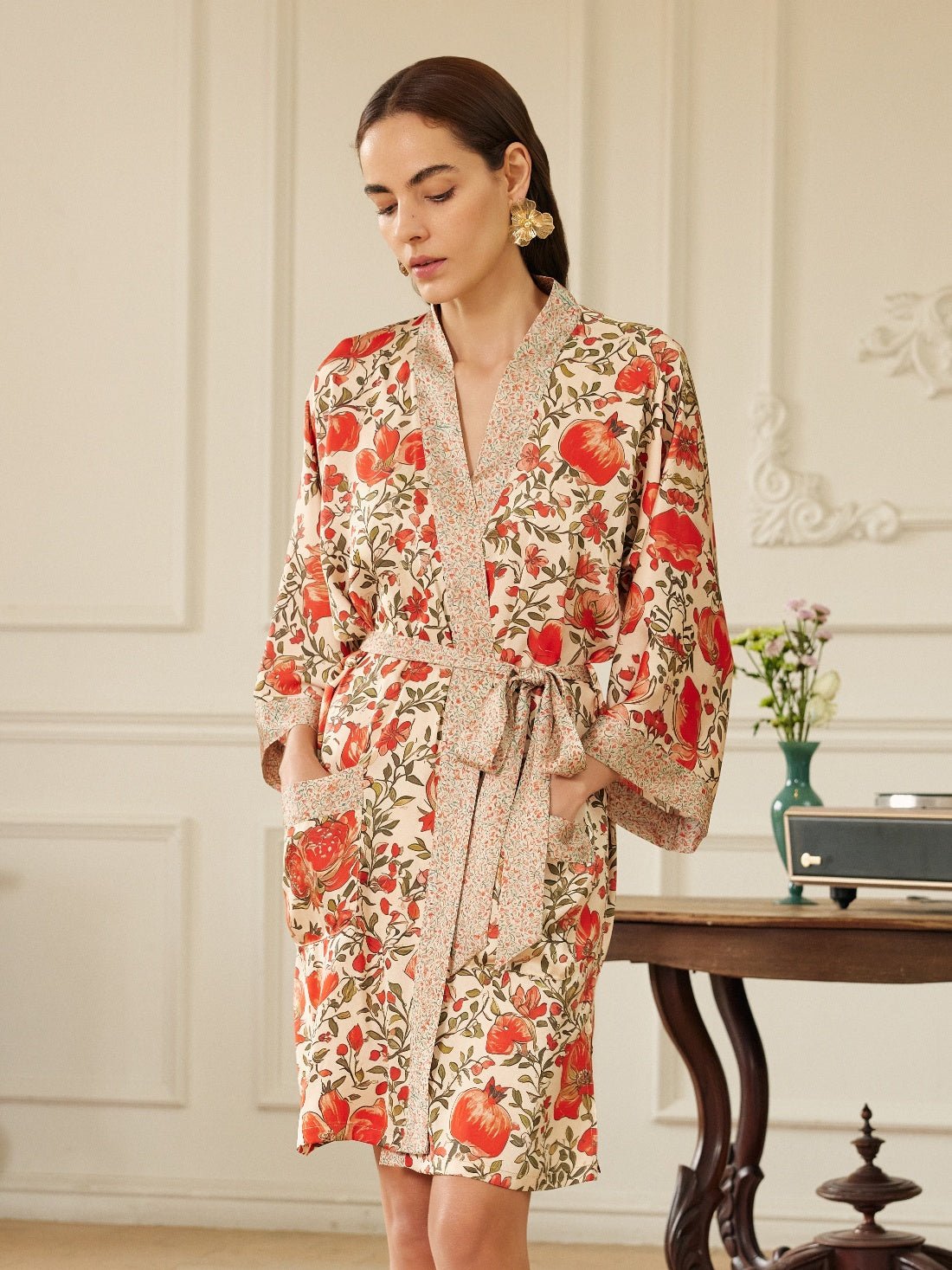 Pomegranate Garden Short Robe with Pockets | Daily Health & Beauty