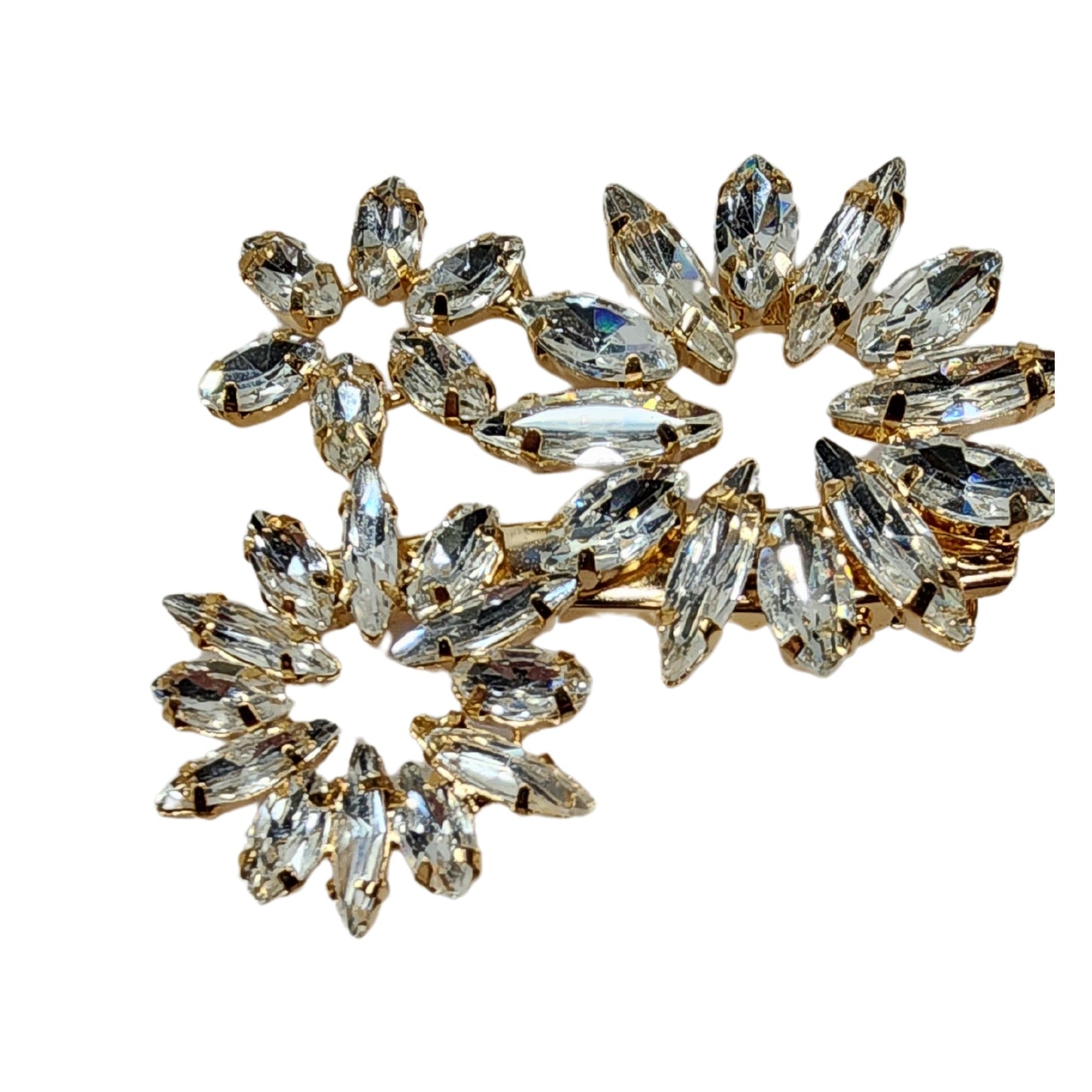 Broche éclat de cristal radieux