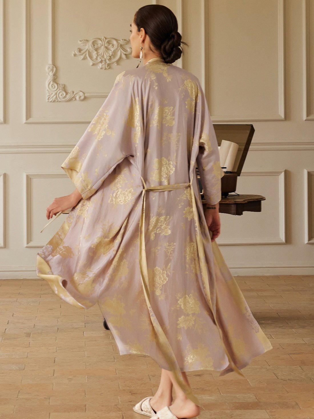 Reversible Lavender & Gold Jacquard Kimono Robe | Daily Health & Beauty