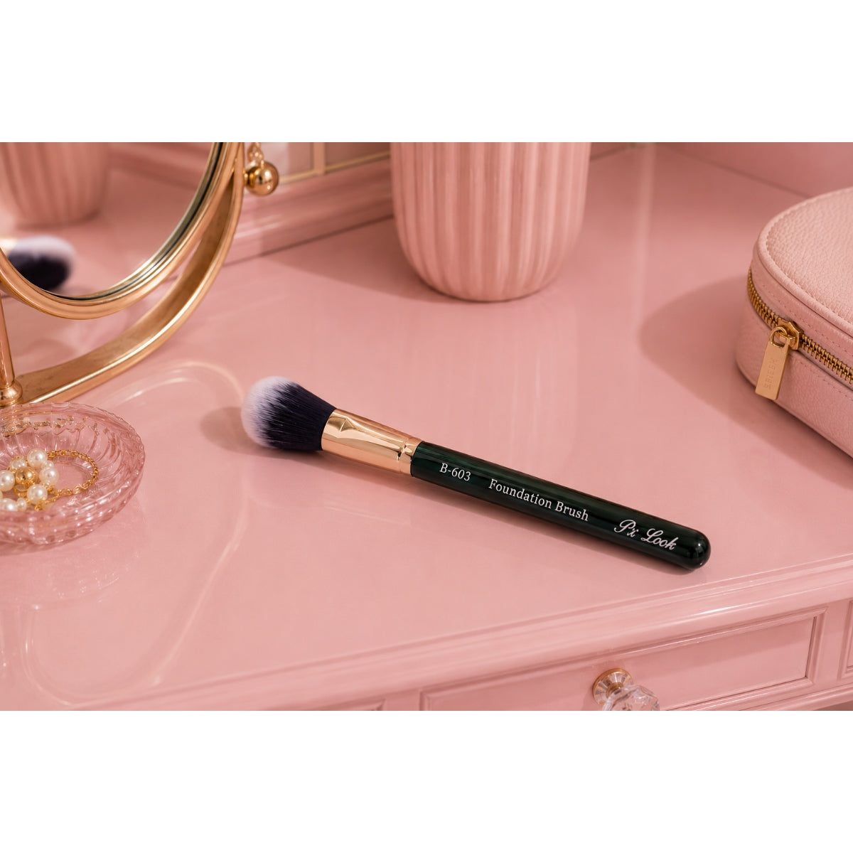 Brocha para base de maquillaje