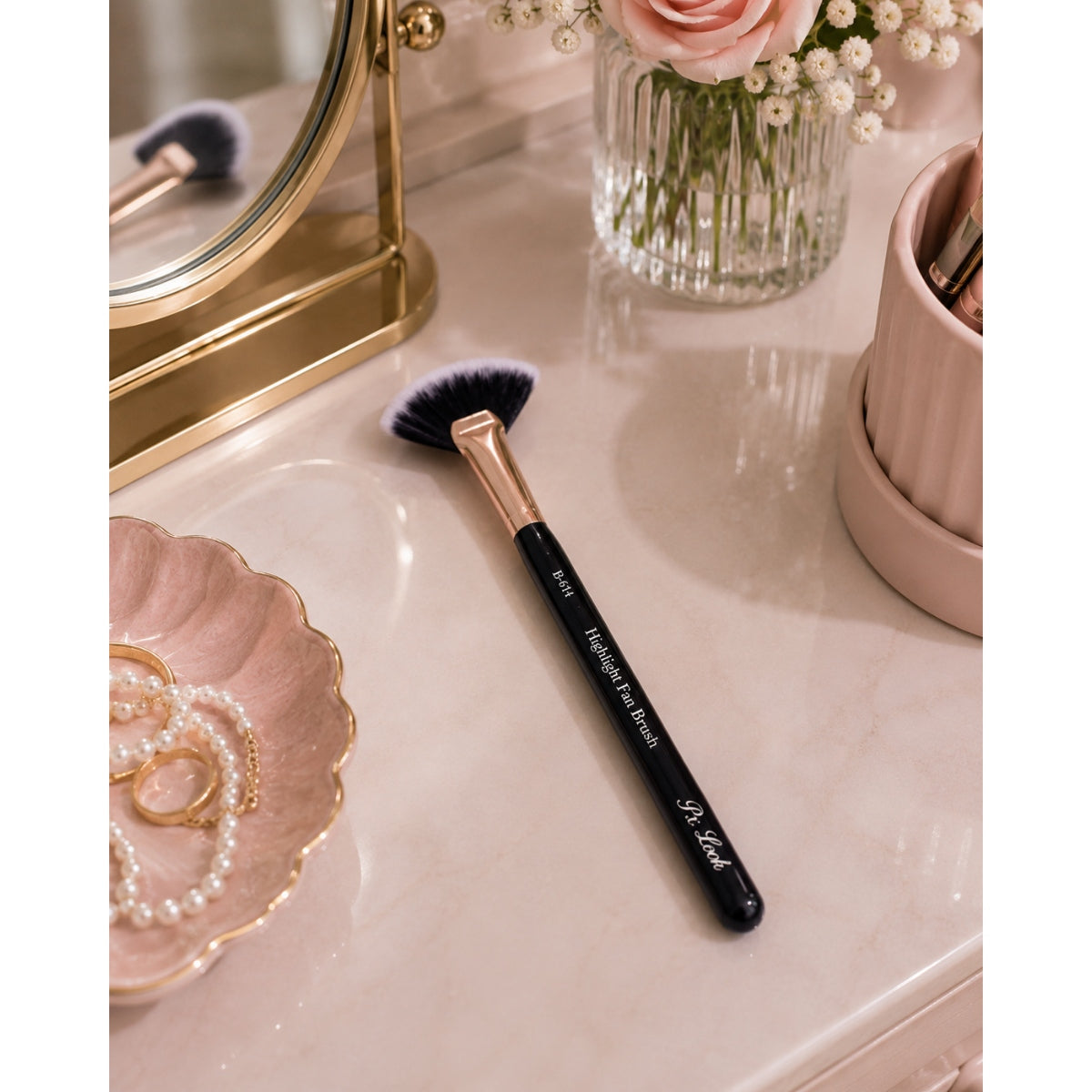 Highlight Fan Brush