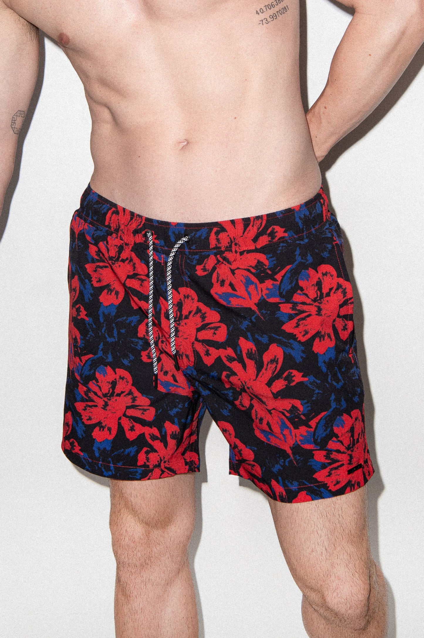 Tulum 5-Inch Swim Trunk – Red Vintage Floral