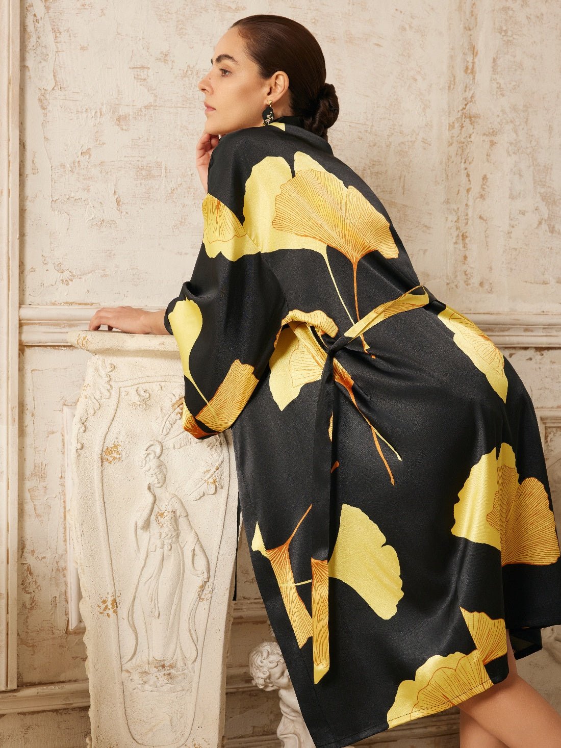 Yellow Ginkgo Leaf Print Black Kimono Robe | Daily Health & Beauty