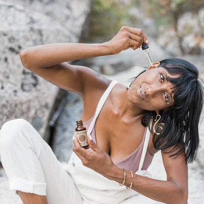 Karna Purana | Aceite ayurvédico para oídos contra la sequedad y el malestar